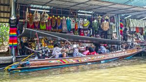 damnoen-saduak-floating-market-546267_1280